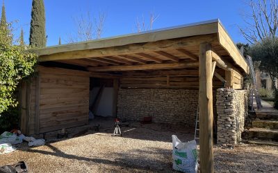 Carport rondins châtaigner